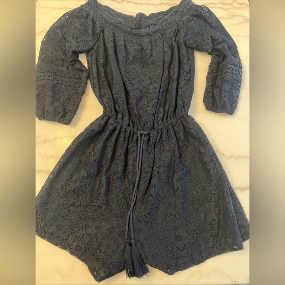 Hollister Pants - Hollister Lace Navy Shorts Romper 1/2 Sleeve Size Small